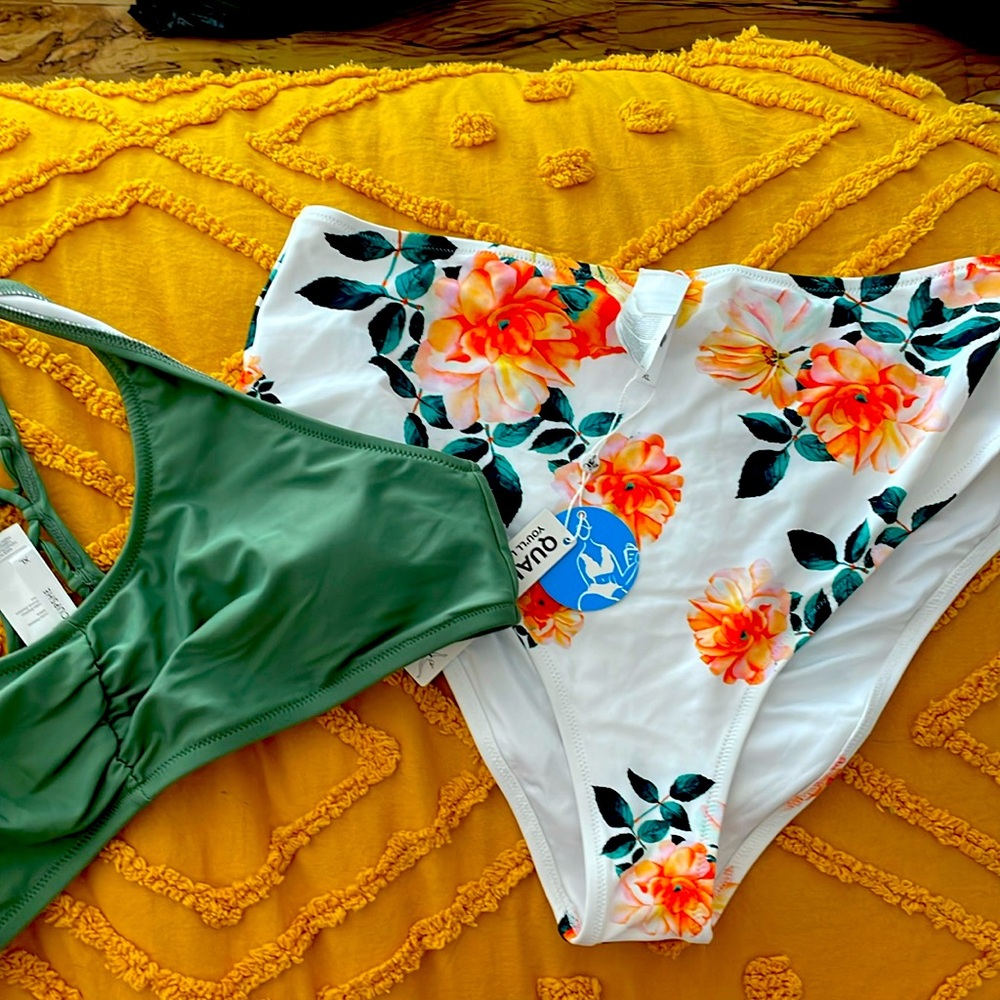 CUPSHE XL women’s bikini
